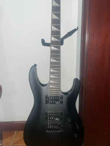 Guitarra Jackson J22