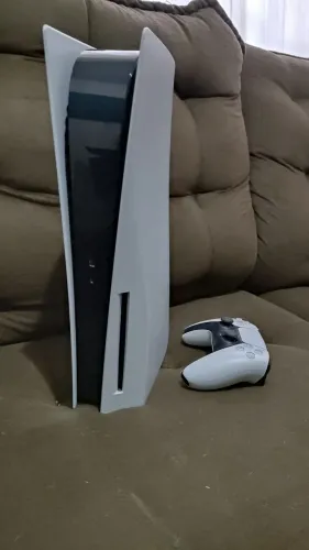 PS5 STANDART DISCO NOVINHO. ESTUDO TROCA PS4 SLIM + 2000,00. LOJA.