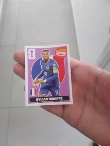 Figurinha Kylian Mbappé Extra Sticker bordo