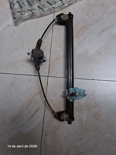 Máquina de vidro dianteiro  original  uno vivace 2015