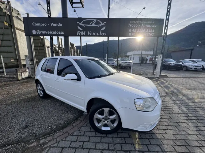 Volkswagen Golf Tech 1.6 MI Total Flex 8V 4P 2009