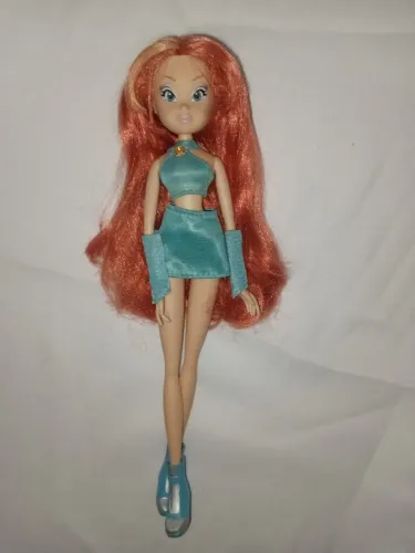 Boneca Bloom winx Charmix cotiplas