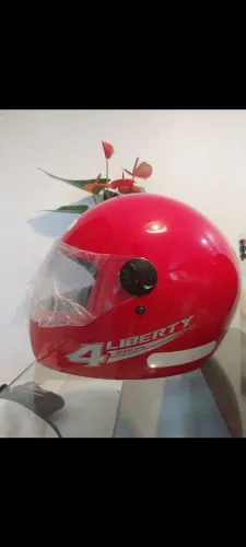 Capacete liberty vermelho