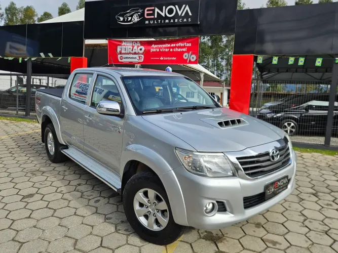 Toyota Hilux CD SRV D4-d 4X4 3.0 TDI Diesel AUT 2014