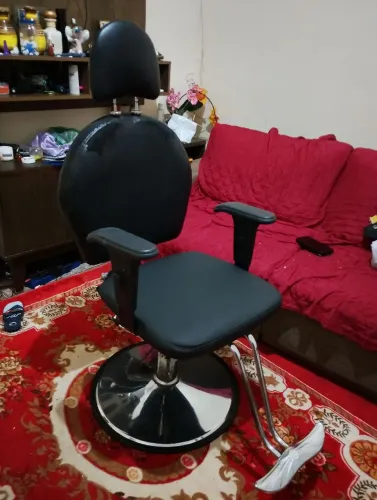 Cadeira de barbeiro reclinável