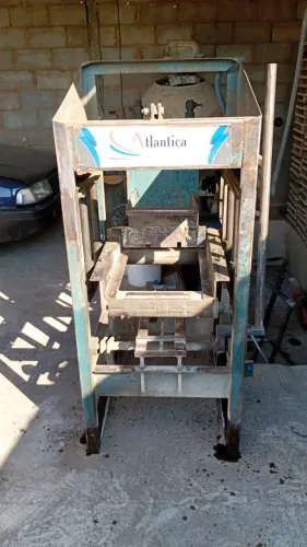 Máquina de fazer blocos!!