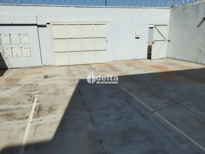 Prédio disponível para locação no bairro Jardim Ipanema em Uberlândia-MG