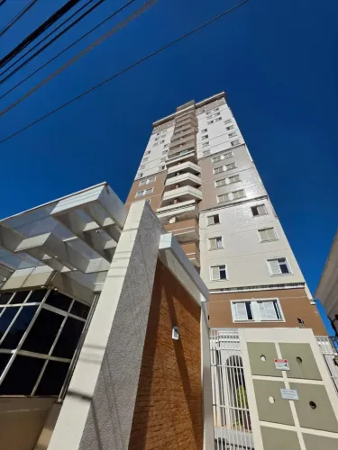 Apartamento no Condomínio Las Palmas