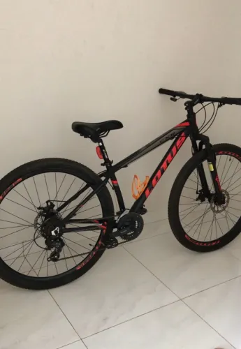 Bicicleta MTB Lotus CXR