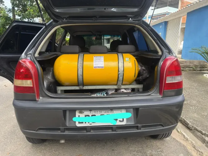 Volkswagen Gol GERAÇÃO III PLUS 1.6 MI 8V TOTAL FLEX MEC. 4P 2004