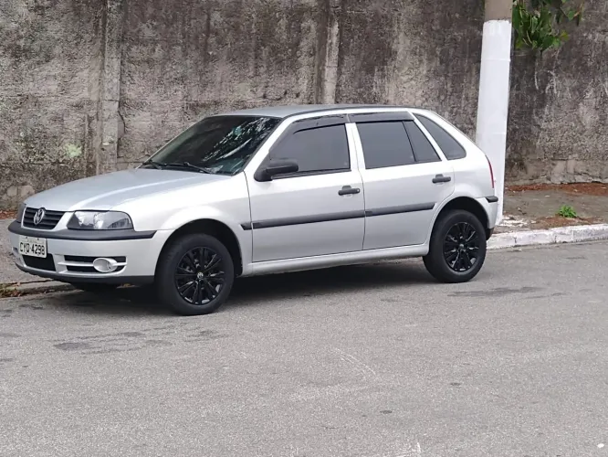 Volkswagen Gol 1.0 Plus 16V 4P 2001