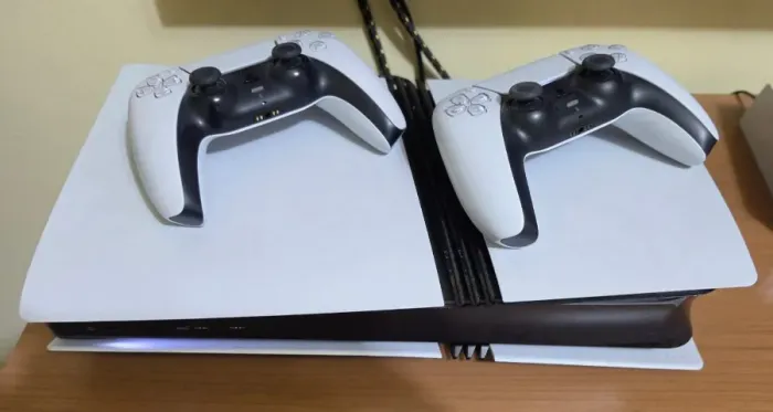 PS5 Pro seminovo excelente estado