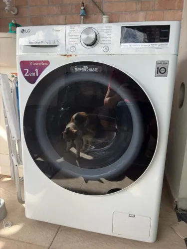 Lava e Seca LG 11kg / 7kg Inverter Direct Drive