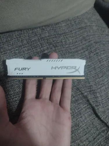 TROCO MEMÓRIA RAM KINGSTON FURY DDR4 16GB 3200MHz
