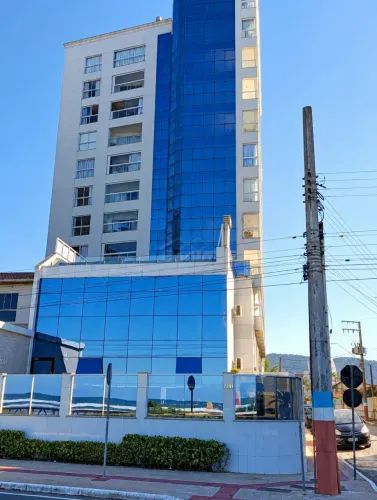 APARTAMENTO À VENDA FRENTE MAR, 04 SUÍTES, BAIRRO GRAVATÁ EM NAVEGANTES, R$ 1.950.000,00.
