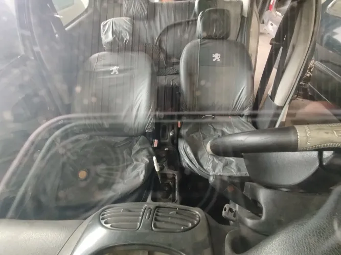 Jogo de bancos Peugeot 206 4 portas
