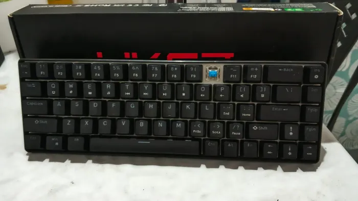 TECLADO MECÂNICO
