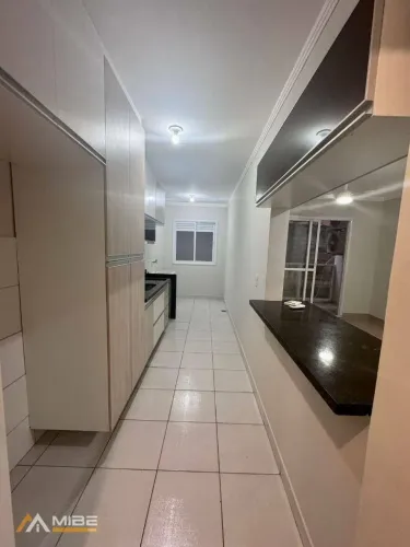 Apartamento com 2 dormitórios para alugar, 65 m² por R$ 2.353,55/mês - Condomínio Premium