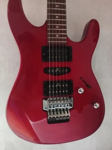 Guitarra condor