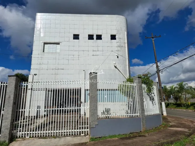 Prédio à venda em Campinas, Bosque, com 354.87 m²