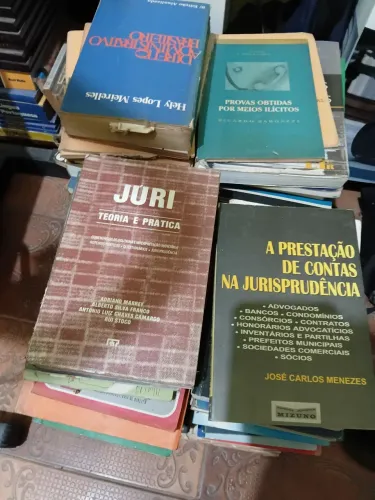 Livros de Direito para Doação