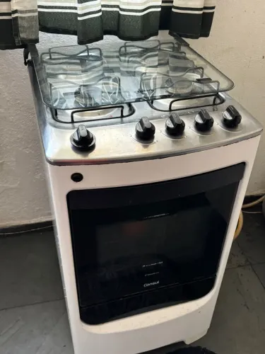 Fogão 4 bocas elétrico excelente