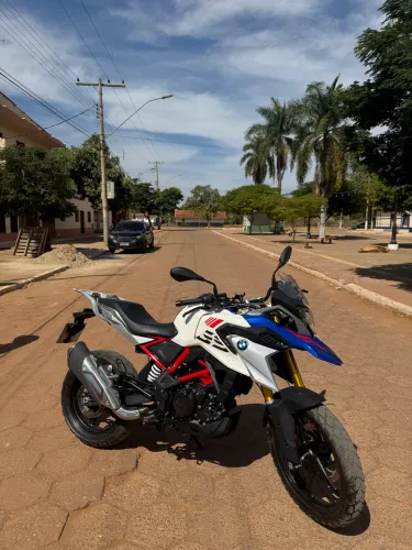 BMW 310R