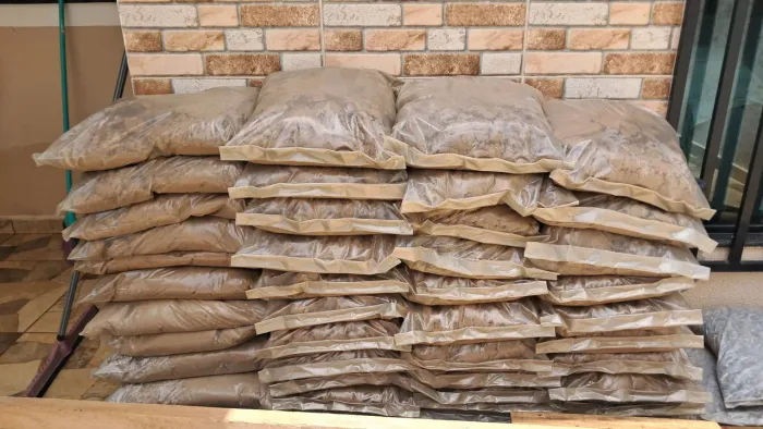 Areia para acabamento ou construção em sacos de 20kg