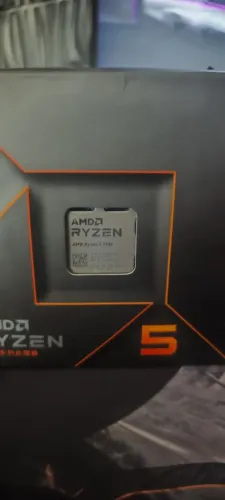 Processador AMD Ryzen 7 7700 AM5 com Cooler Original