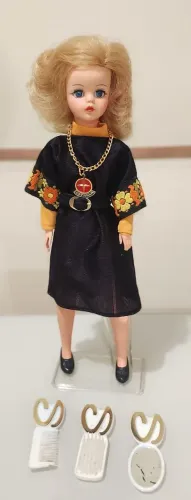 Boneca Susi anos 70 nunca brincada 