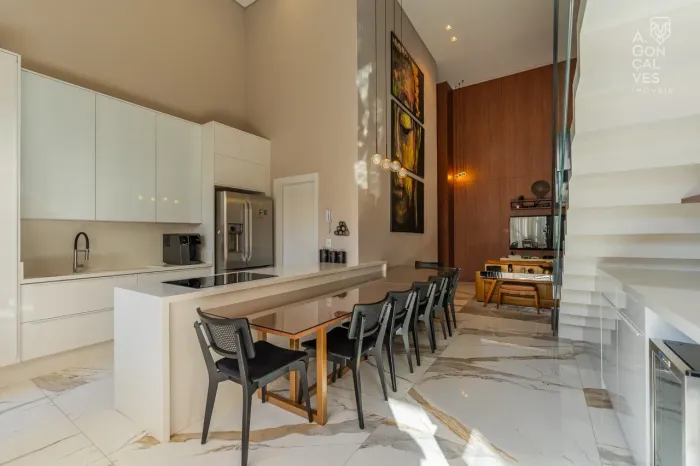 Apartamento Garden no Alba, 04 Suítes, 02 Vagas, Amplo, Bigorrilho, Curitiba.