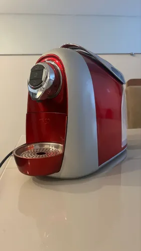 Cafeteira TRÊS CORAÇÕES