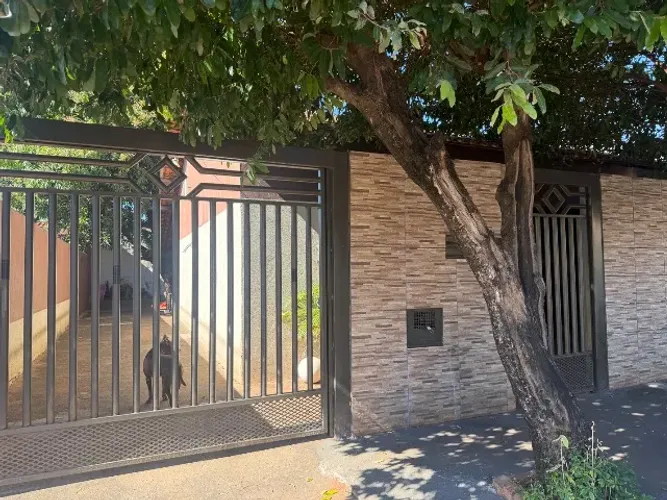 Casa pra Venda ou alugar Jd Arroyo