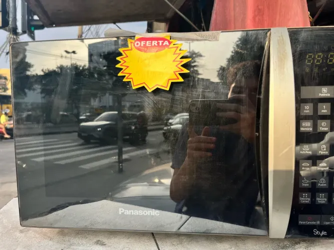 VENDE-SE MICROONDAS PANASONIC