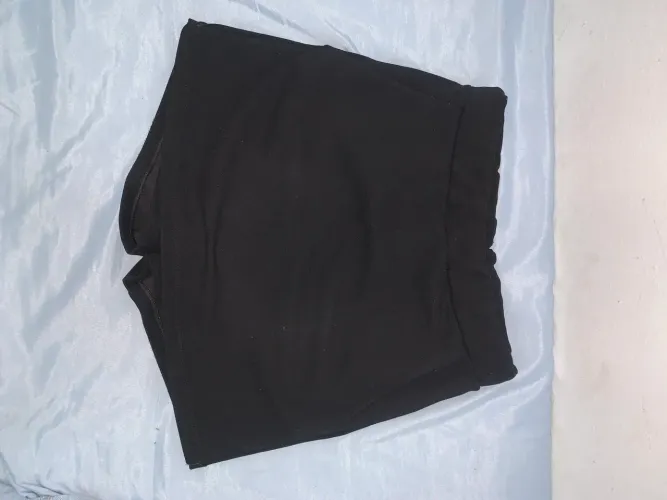 Short saia preto 