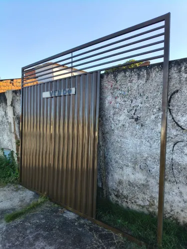 Portão disponível