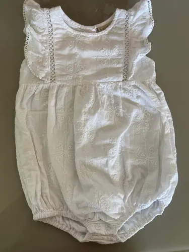 Macacão Curto Branco