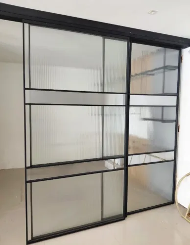 Portas de correr vidro canelado - VENDA SHOWROOM