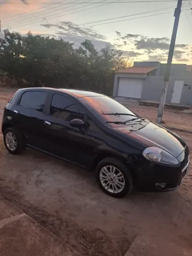 Fiat Punto Attractive 1.4 Fire Flex 8V 5P 2011