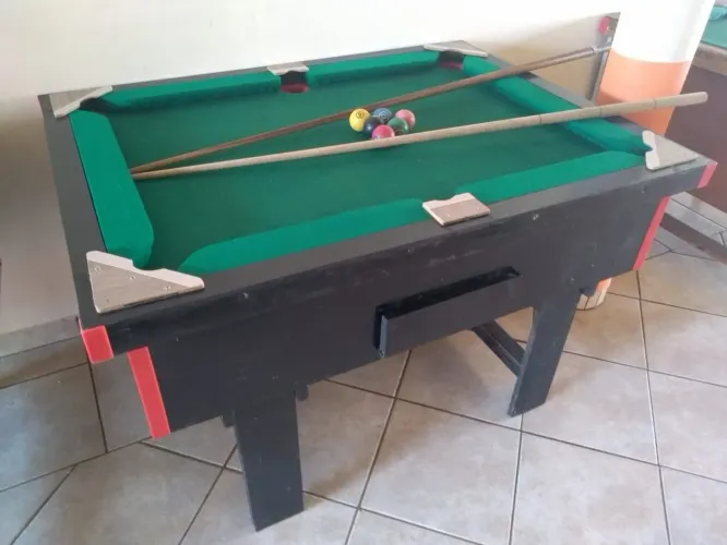 Mesa de bilhar Infantil pra residência.