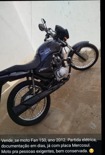 Vende_se moto fan 150, ano 2012