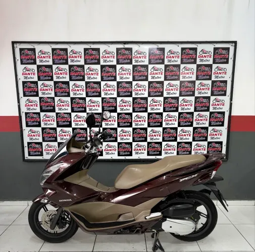 PCX 150 DLX