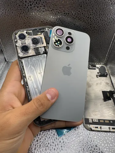 iPhone 16 PRO 256 C/ DEFEITO
