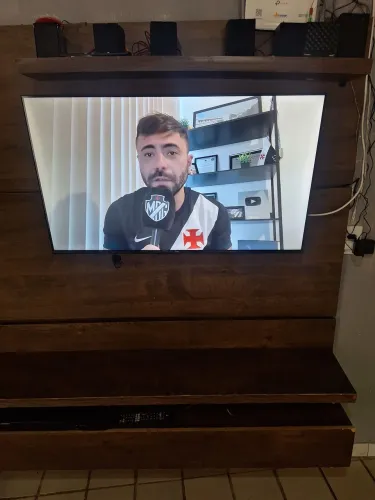 Tv tcL 43 polegadas 1.300 , retirada no bairro das indústrias, ( *