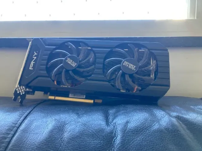 Placa de Vídeo PNY GeForce GTX 1070 Ti de 8GB