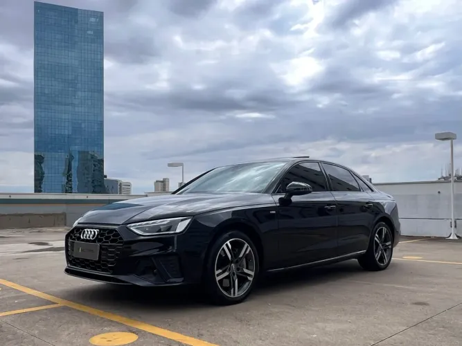 Audi A4 Perfor. Black 2.0 TFSI Quat. S Tronic 2021