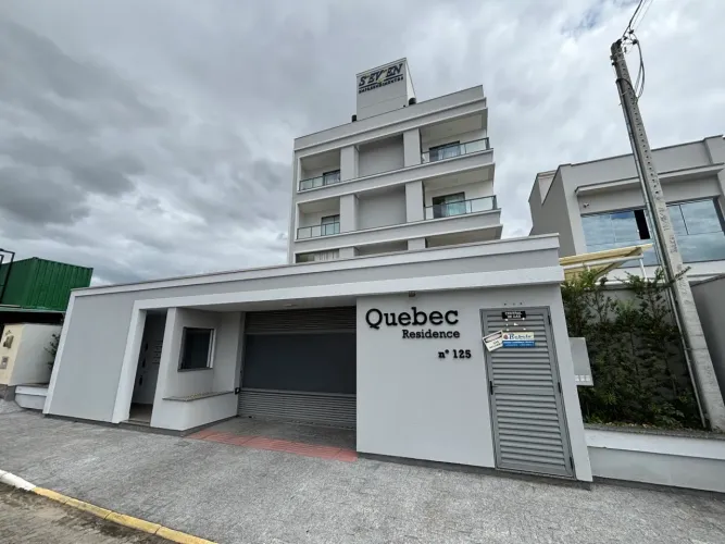 Apartamento mobiliado à venda em Tijucas/SC