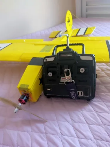 Aeromodelo eletrico completo