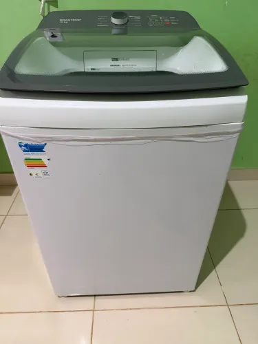 Vendo essa máquina de lavar de 12 kg semi nova funcionando perfeitamente