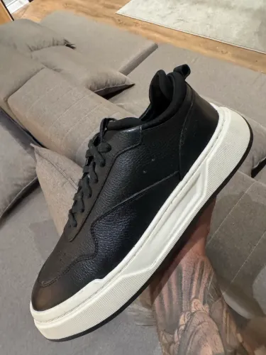 Sapatos de couro